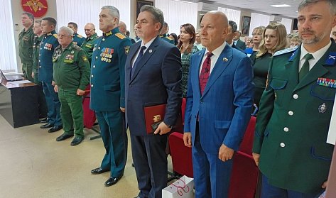 В Оренбурге отметили 85-ю годовщину облвоенкомата